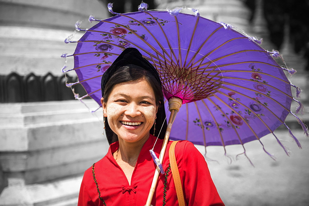 Pindaya Cave Festival, Pindaya, Shan State, Myanmar (Burma), Asia