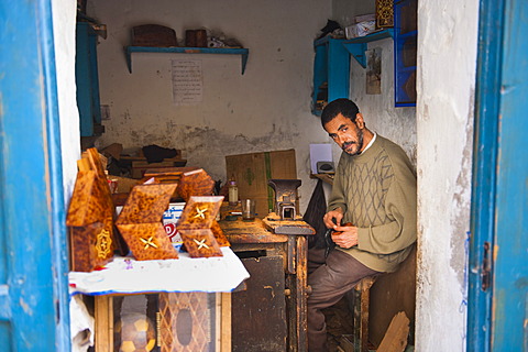 Portrait of a carpenter in the Old Medina, Essaouira, formerly Mogador, UNESCO World Heritage Site, Morocco, North Africa, Africa