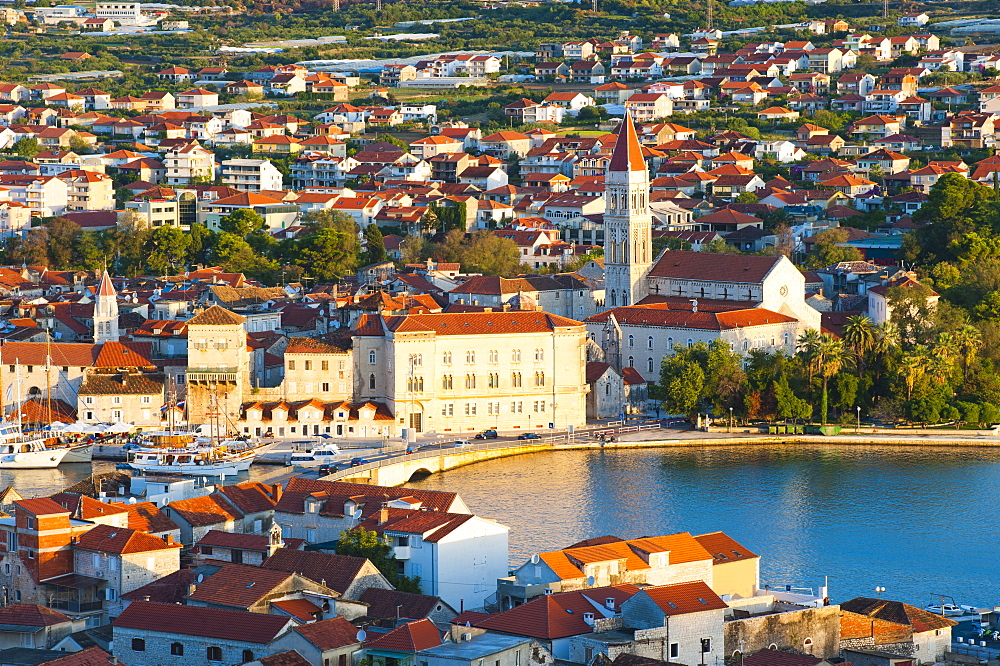 Cathedral of St. Lawrence at sunrise, Trogir, UNESCO World Heritage Site, Dalmatian Coast, Adriatic, Croatia, Europe 