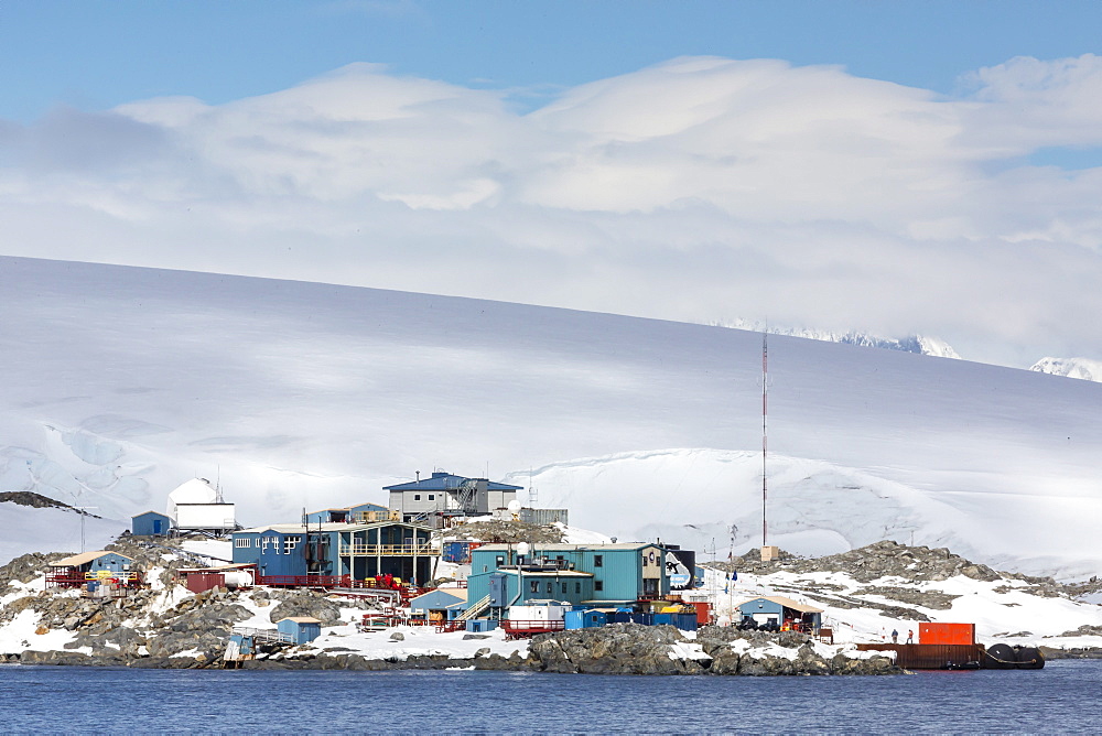 United States Palmer Research Station in Arthur Harbor, Antarctica, Southern Ocean, Polar Regions