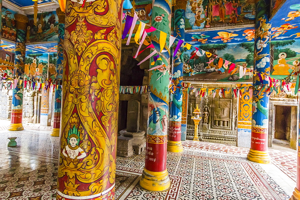 The temple of Wat (Phnom) Nokor, on the Mekong River, Kampong Cham Province, Cambodia, Indochina, Southeast Asia, Asia 