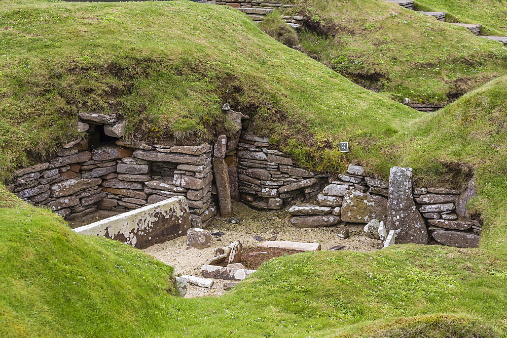 Excavated 5000 year old village site of Skara Brae, UNESCO World Heritage Site, on Mainland Island, Orkney Archipelago, Scotland, United Kingdom, Europe