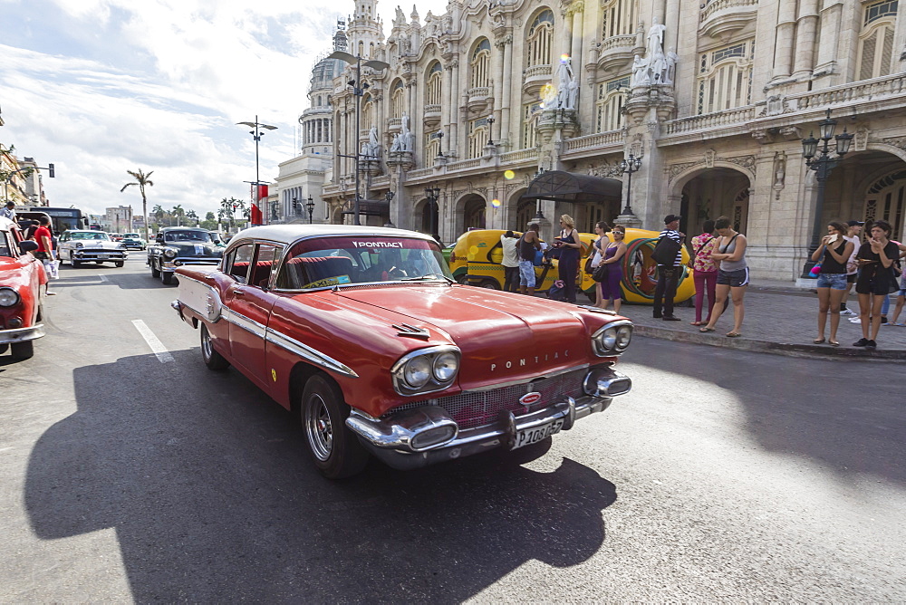 Classic American car being used as a taxi, locally known as almendrones, Havana, Cuba, West Indies, Central America