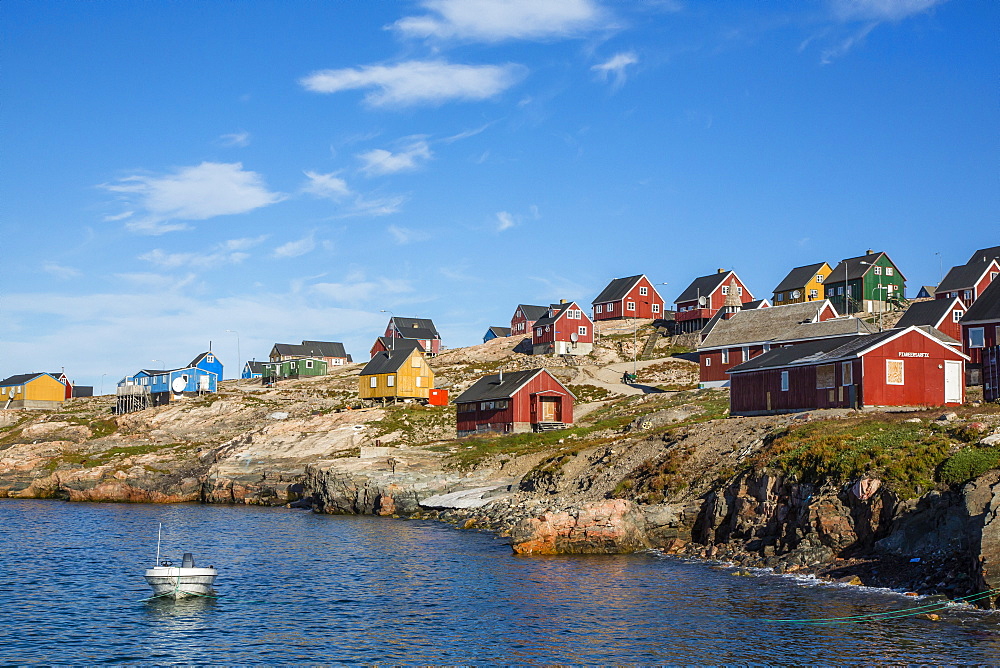 Inuit village, Ittoqqortoormiit, Scoresbysund, Northeast Greenland, Polar Regions