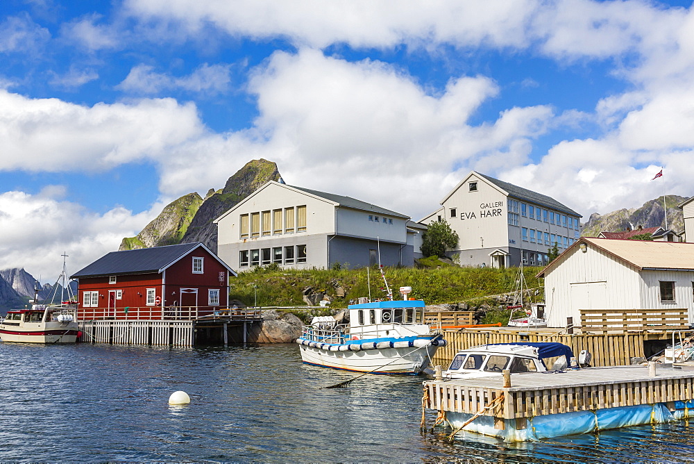 Norwegian cod fishing town of Reine, Lofoton Islands, Norway, Scandinavia, Europe 