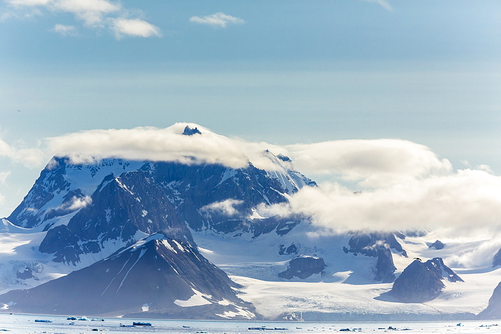 Tidewater glacier, Hornsund, Spitsbergen, Svalbard Archipelago, Norway, Scandinavia, Europe 