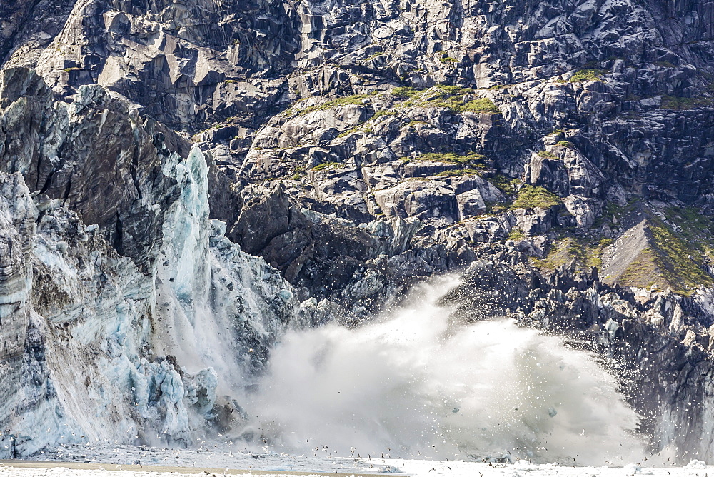 Johns Hopkins Glacier calving, Fairweather Range, Glacier Bay National Park and Preserve, Southeast Alaska, United States of America, North America 