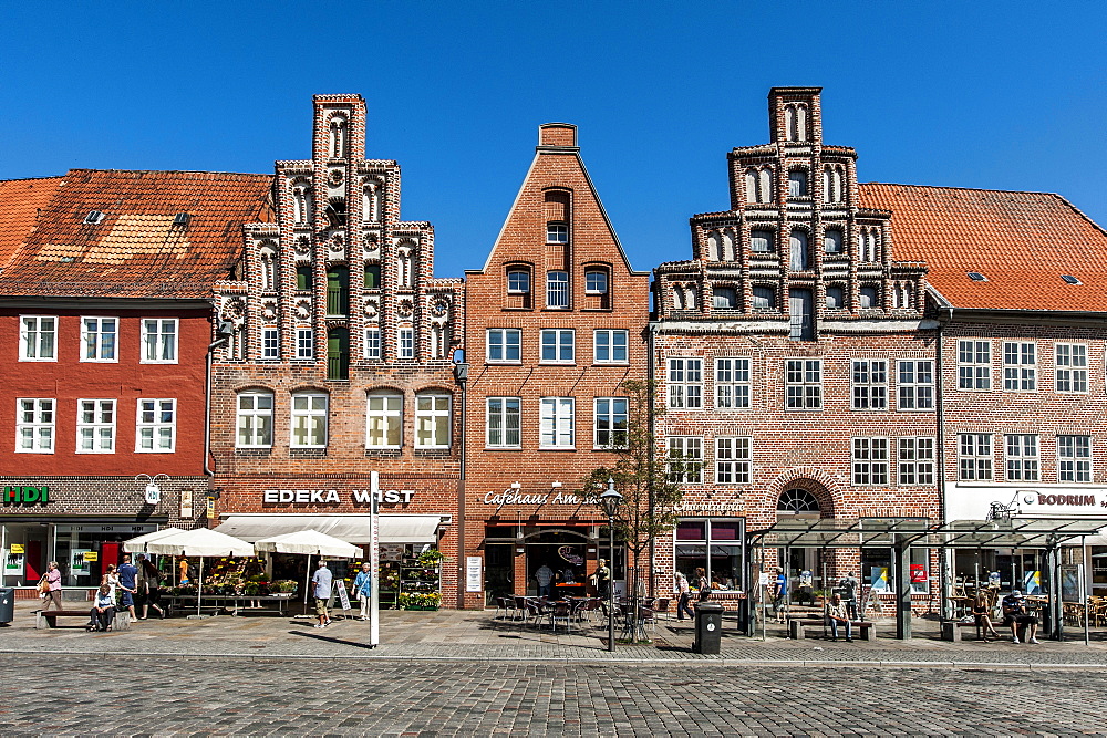 Gabled houses, Am Sande square, Lueneburg, Lower Saxony, Germany