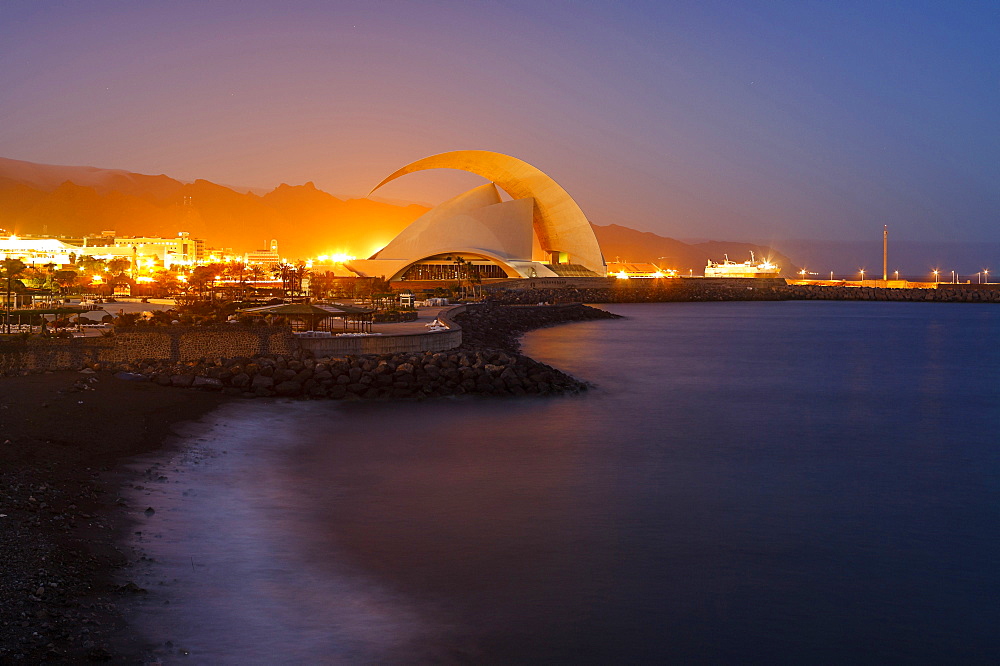 Auditorio de Tenerife, concert hall, architect Santiago Calatrava, Santa Cruz de Tenerife, Atlantic ocean, Tenerife, Canary Islands, Spain, Europe