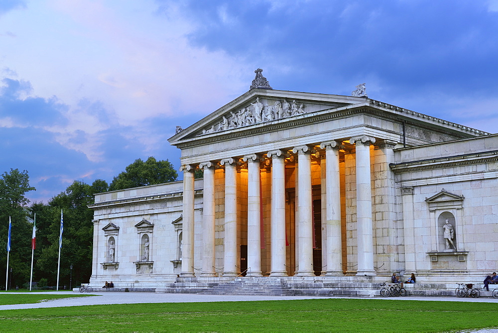 Glyptothek, Koenigsplatz, Munich, Upper Bavaria, Bavaria, Germany