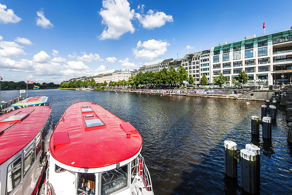 Excursion boats on lake Binnenalster, terrace Jungfernstieg, Hamburg, Germany