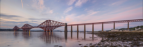 The Forth Bridge, Firth of Forth, Forth, Queensferry, Edinburgh, Scotland, United Kingdom