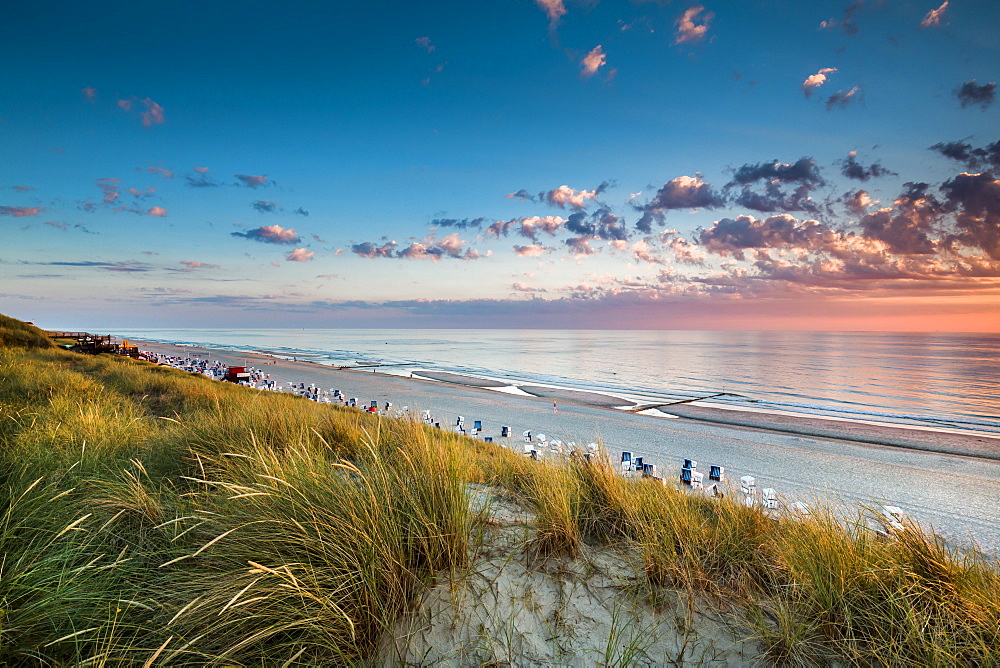 Sunset, beach and dunes, Wenningstedt, Sylt Island, North Frisian Islands, Schleswig-Holstein, Germany