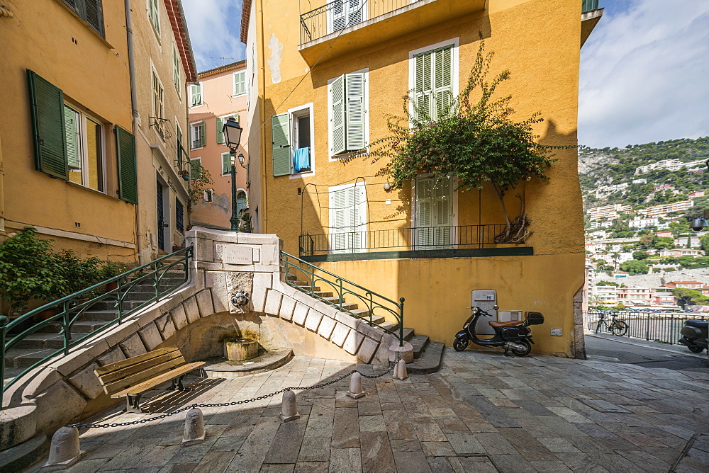 Fountain in the old city center, Villefranche sur Mer, Provence-Alpes-Cote d’Azur, France