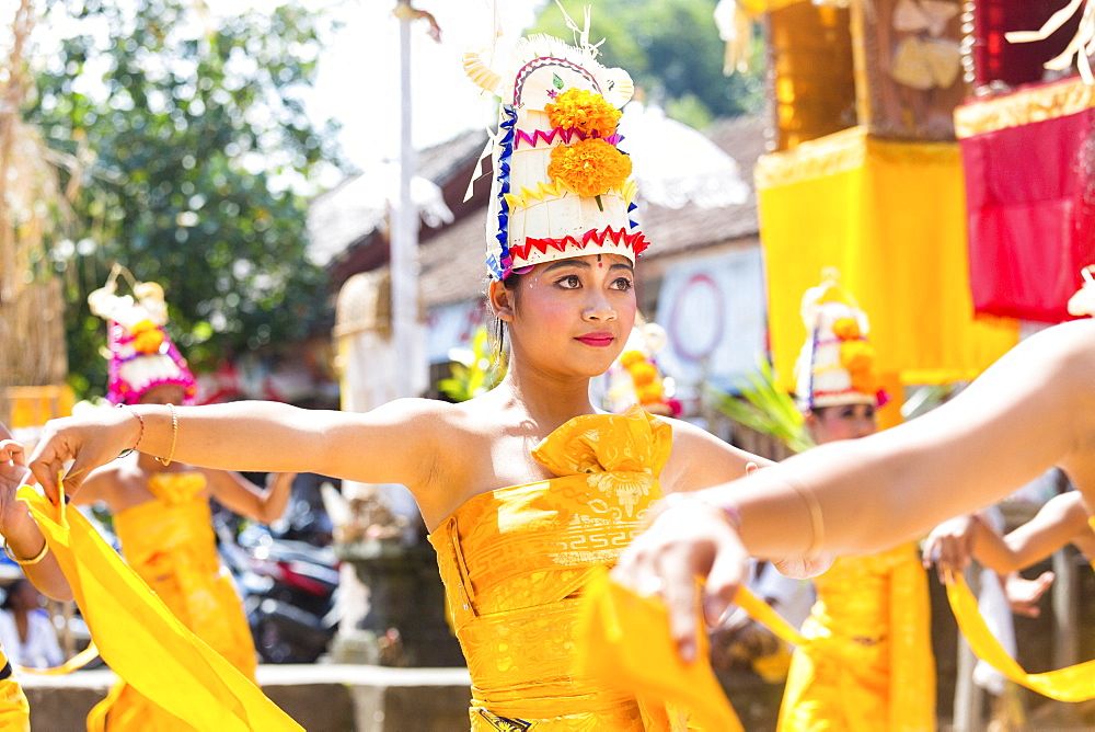 Traditional dancers, Odalan temple festival, Sidemen, Karangasem, Bali, Indonesia