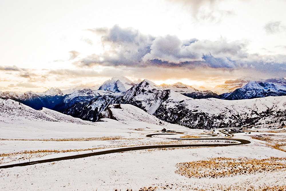 Snow-covered Dolomites near Giau Pass, Trentino-Alto Adige/Südtirol, Italy