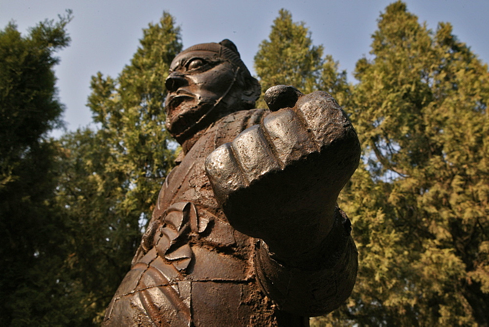 fist, cast iron statues of guardians, Taoist Zhong Yue Temple, Taoist Buddhist mountain, Song Shan, Henan province, China, Asia