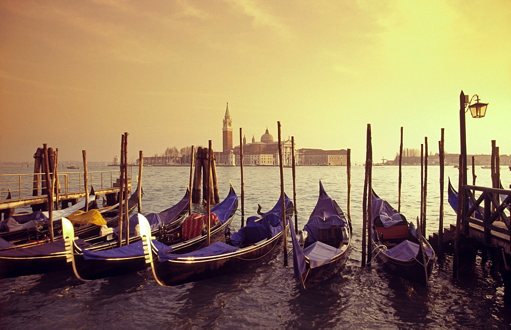 Italy Venice Riva gli Schiavoni , Canale Gran Riva gli Schiavoni Gondola, pier