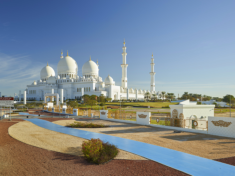 Sheikh Zayed Grand Mosque, Abu Dhabi, United Arab Emirates