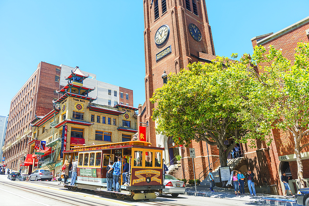 Powell-Hyde line cable car, San Francisco, California, USA