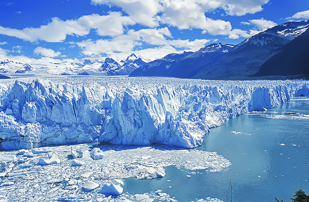 Perito Moreno Glacier, Los Glaciares National Park, Argentina, South America