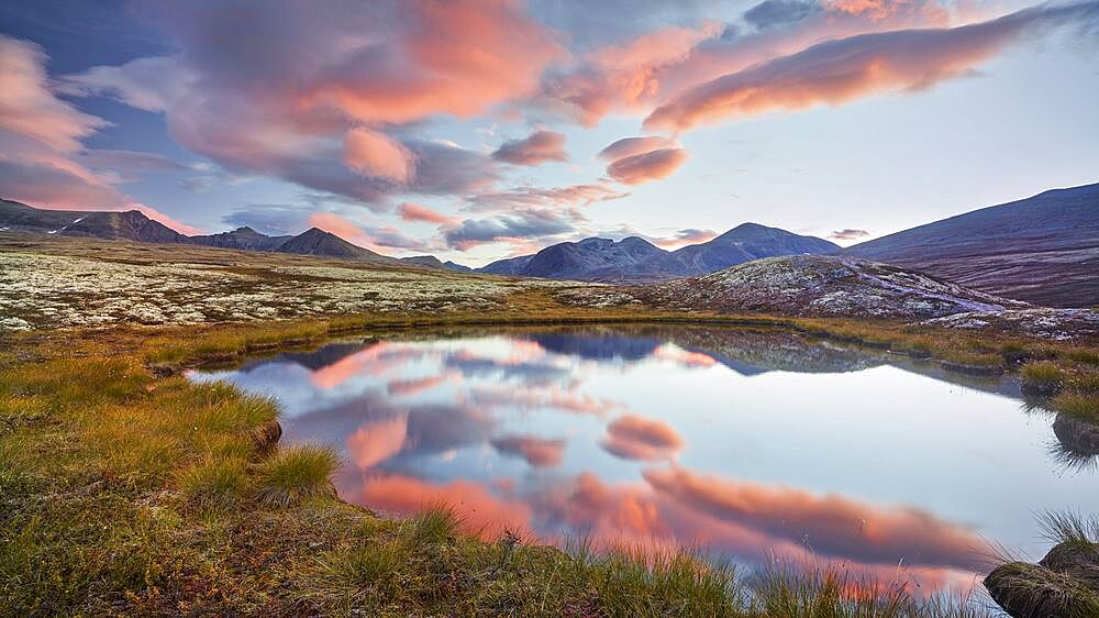 Small lake, Rondane National Park, Oppland, Norway