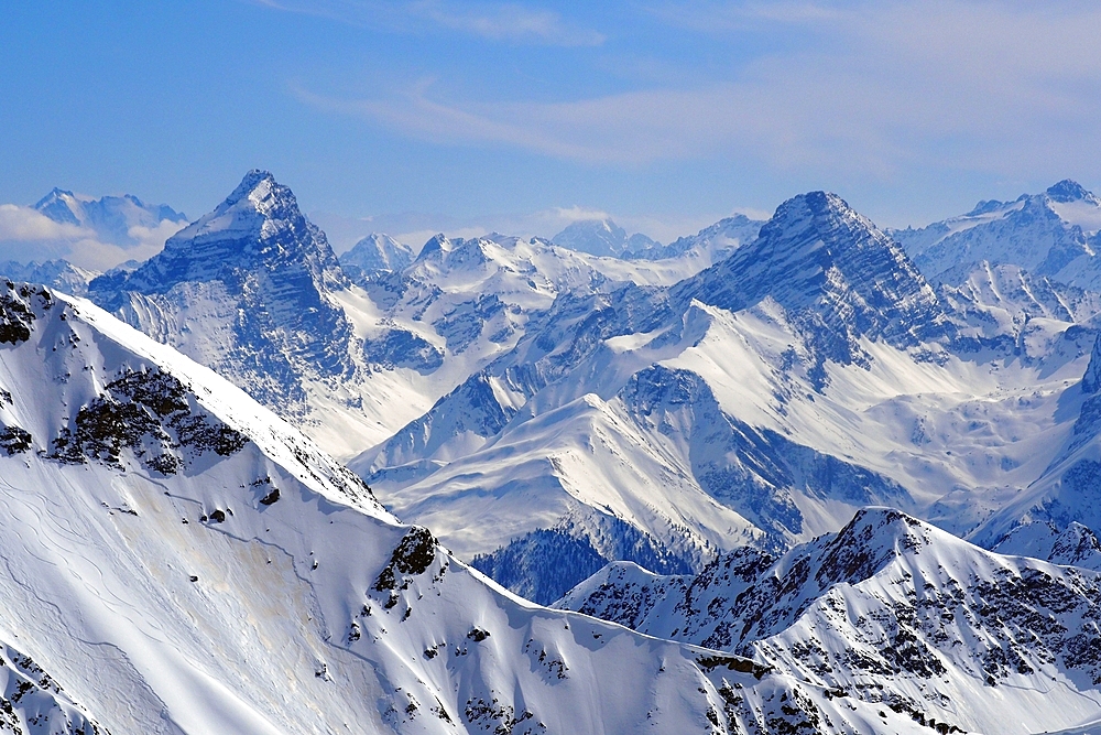 View to Piz Ela and the Bernina on the Rothorn, Lenzerheide ski area, eastern part, Graubünden, Switzerland