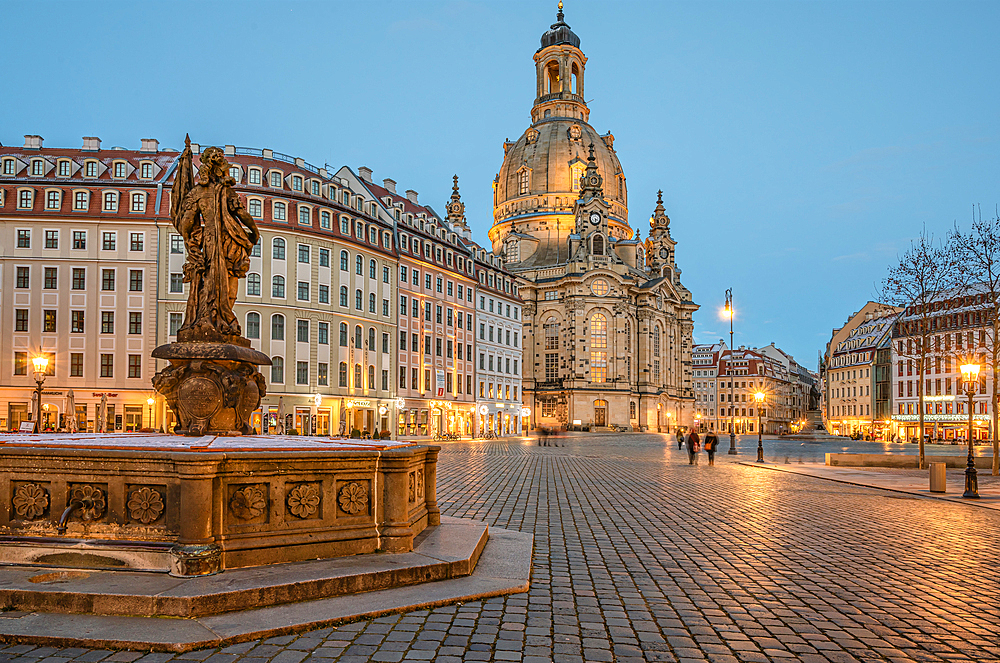 Friedensbrunnen or Türkenbrunnen at the Neumarkt of Dresden in the evening, Saxony, Germany