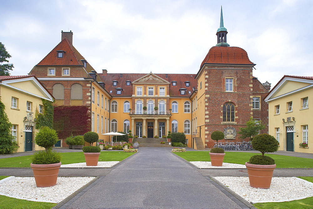 Outdoor photo, SportSchloss Velen, Castle, Ahaus, Muensterland, Northrhine-Westfalia, Germany, Europe