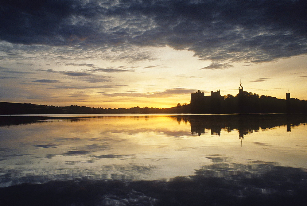 Linlithgow Palace at sunset, Linlithgow, West Lothian, Scotland, Great Britain, Europe