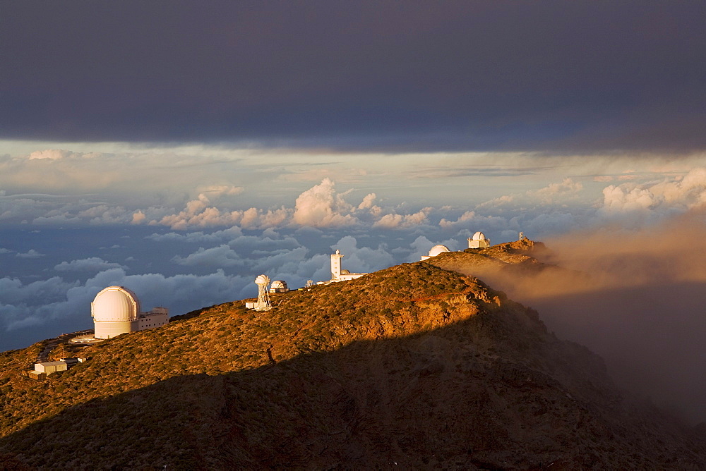 Observatorio Astrofisico, astronomy, astrophysics, observatory, cupolas, Roque de los Muchachos, Caldera de Taburiente, national parc, Parque Nacional Caldera de Taburiente, natural preserve, UNESCO Biosphere Reserve, La Palma, Canary Islands, Spain, Europe