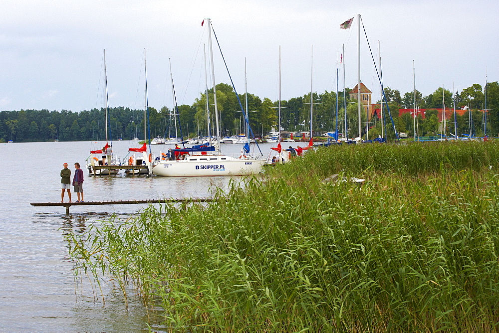 Rydzewo (Rotwalde) with marina at Lake Niegocin (Jezioro Niegocin), Mazurskie Pojezierze, East Prussia, Poland, Europe