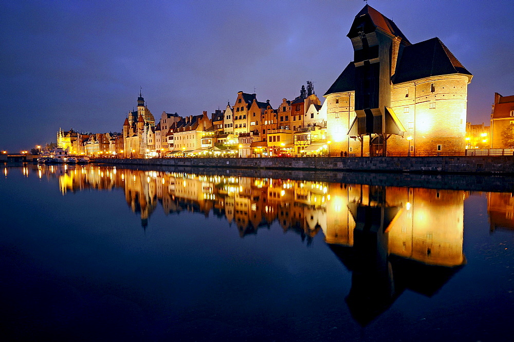 View from the Bleihof island to the Krangate in the evening, Rechtstadt, Gdansk, Poland, Europe