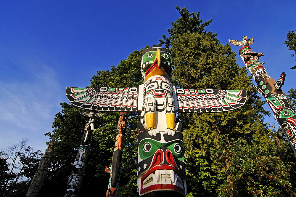 Totem Pole, Stanley Park, Vancouver, British Columbia, Canada