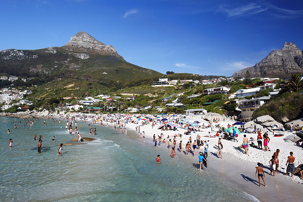 Clifton beach, Lions head (left) and Table mountain (right), Capetown, Western Cape, RSA, South Africa, Africa