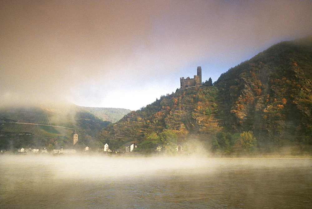 Morning mist at Maus castle, near St. Goarshausen, Rhine river, Rhineland-Palatinate, Germany