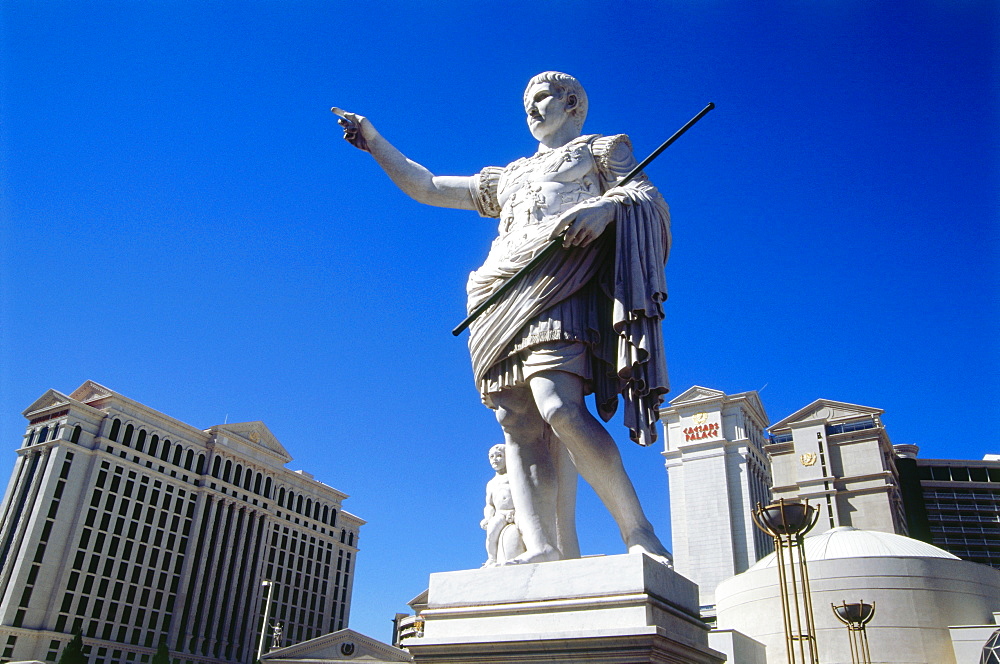 Statue and exterior view of Hotel and Casino Cesar's Palace, Las Vegas, Nevada, USA, America