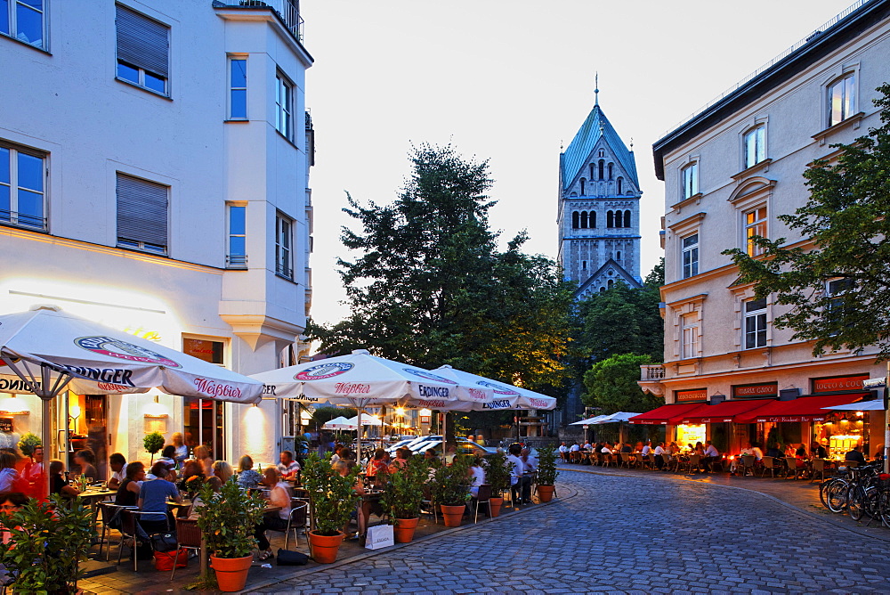 Summer in the city on St. Anna square, Lehel, Munich, Upper Bavaria, Bavaria, Germany