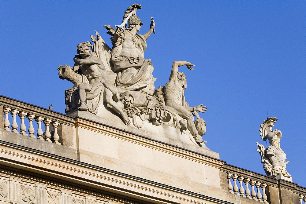 roof figures, flag, Zeughaus, Deutsches Historisches Museum