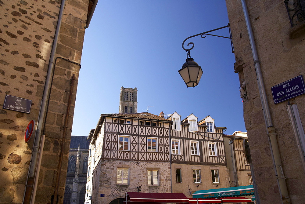 Old city of Limoges in the morning light with half-timbered house, The Way of St. James, Chemins de Saint-Jacques, Via Lemovicensis, Limoges, Dept. Haute-Vienne, RâˆšÃ‰Â¬Â©gion Limousin, France, Europe