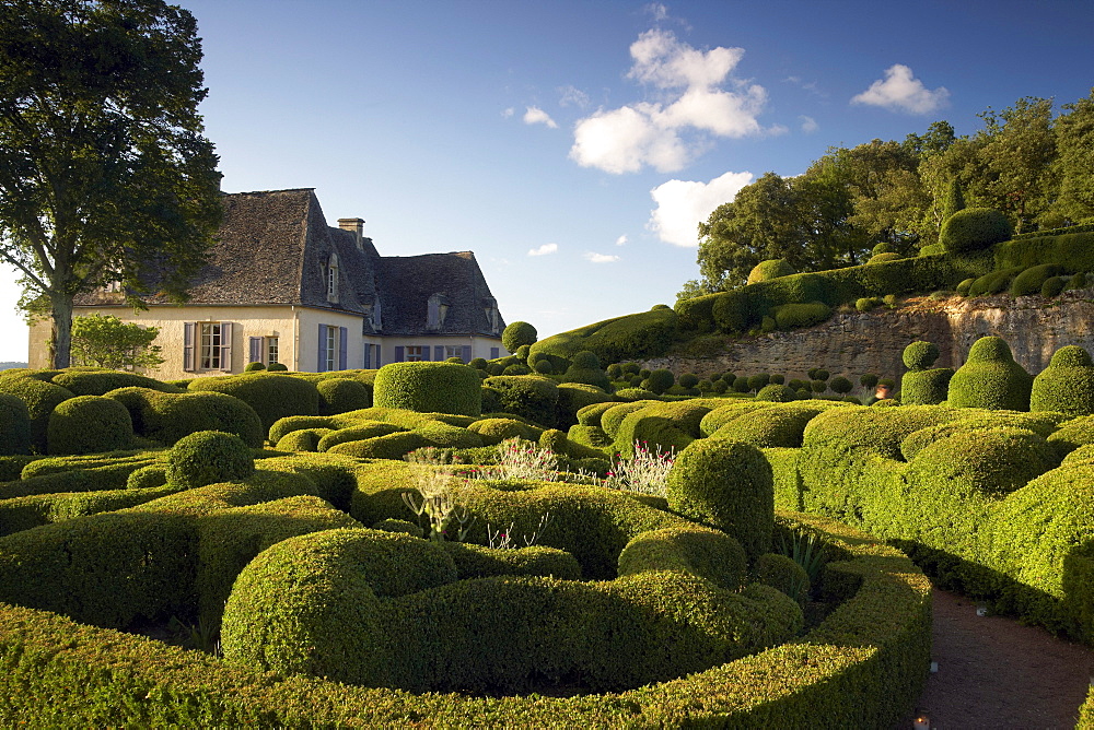 Les Jardins de Marqueyssac, near Beynac, The wy of St. James, Road to Santiago, Chemins de Saint-Jacques, Via Lemovicensis, Beynac, Dept. Dordogne, RâˆšÃ‰Â¬Â©gion Aquitaine, France, Europe