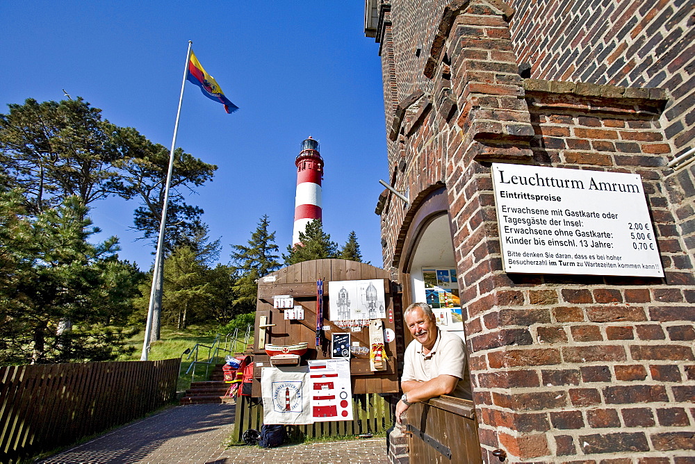 Lighthouse keeper, Nebel, Amrum island, North Frisian Islands, Schleswig-Holstein, Germany