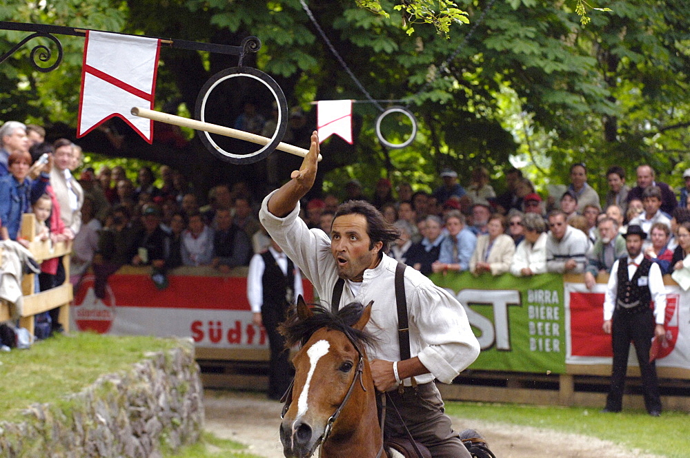 Ring Jousting, Tournament, Oswald von Wolkenstein Ritt, Event 2005, Kastelruth, South Tyrol, Italy