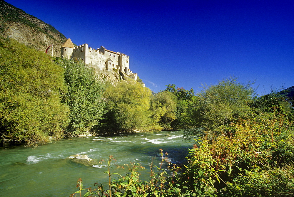 Castelbello castle, Fiume Adige, Val Venosta, Dolomite Alps, South Tyrol, Italy