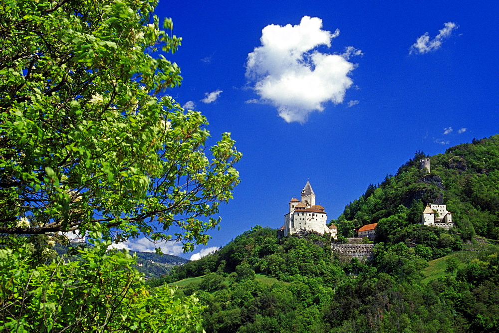 Trostburg castle, near Ponte Gardena, Valle Isarco, Dolomite Alps, South Tyrol, Italy