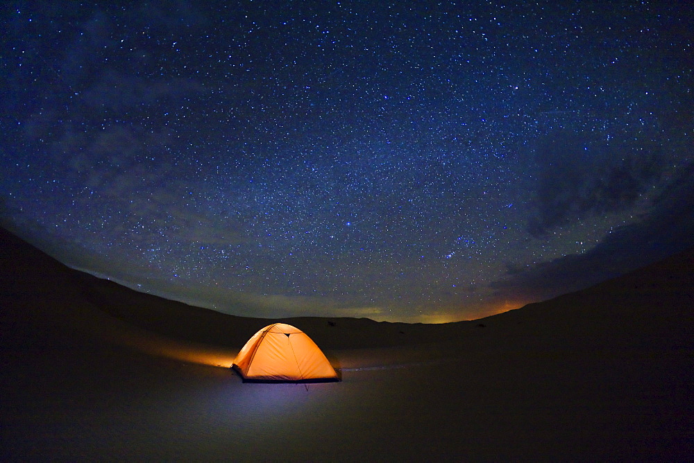 camping under the starry sky in the libyan desert, Libya, Sahara, Africa