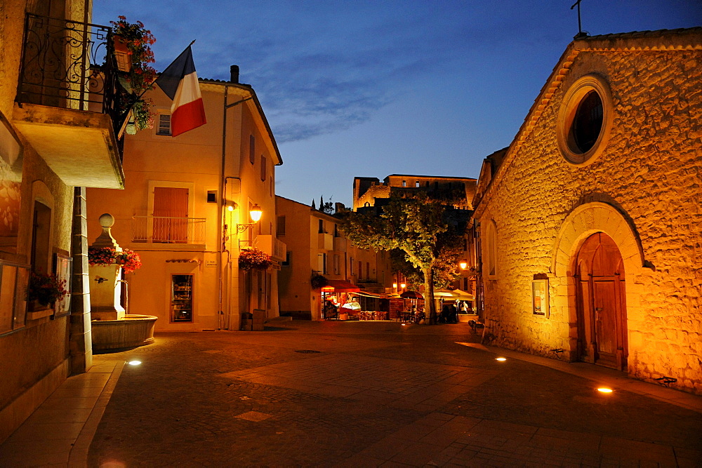 Houses and street in the evening light, Greoux les Baines, Provence, France, Europe