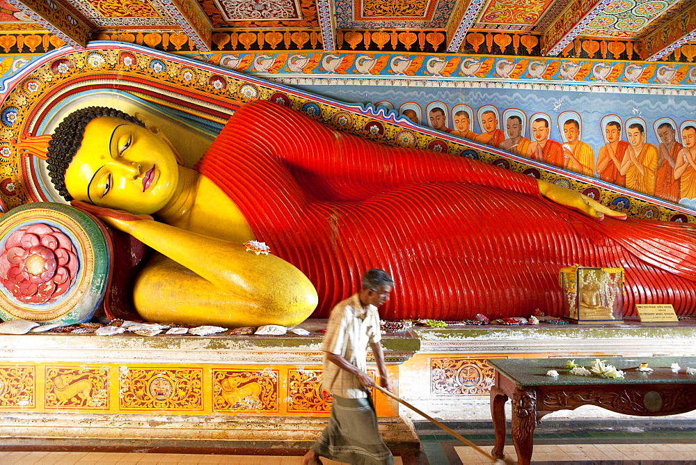 Larger than life sized Buddha statue inside the Isurumunjya temple, Isurumuni Maha Vihara, Sacred City, Anuradhapura, Sri Lanka, Asia