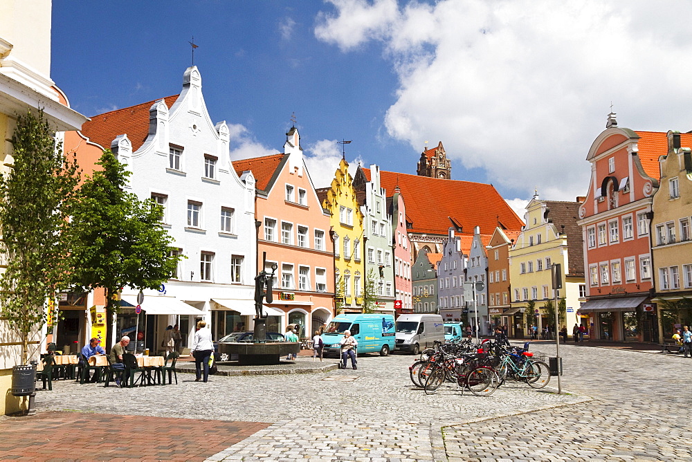 Gothic town houses, old town, Landshut, Lower Bavaria, Germany