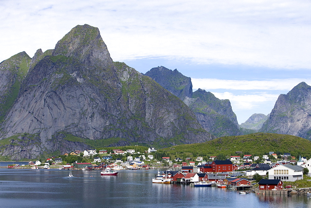 Idyllic Fishing Village, Reine, Moskenesoy, Lofoten, Nordland, Norway, Europe